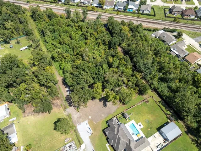 $42,000 | 432 River Oaks Drive, Destrehan, LA 70047