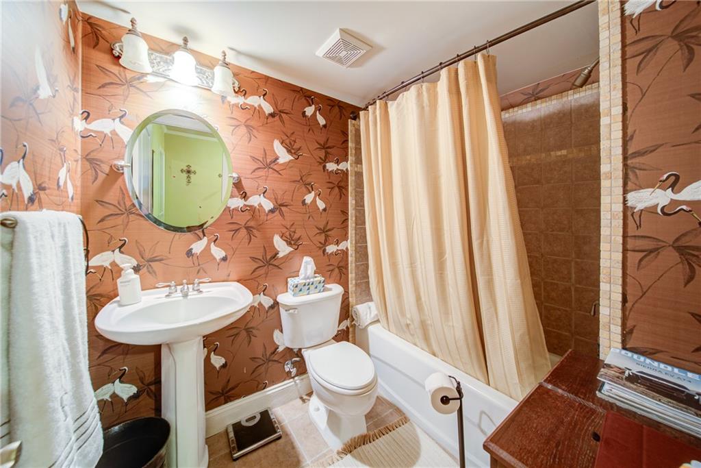 2401 Floral Valley Drive Dacula, GA 30019 - Photo 14 of 40