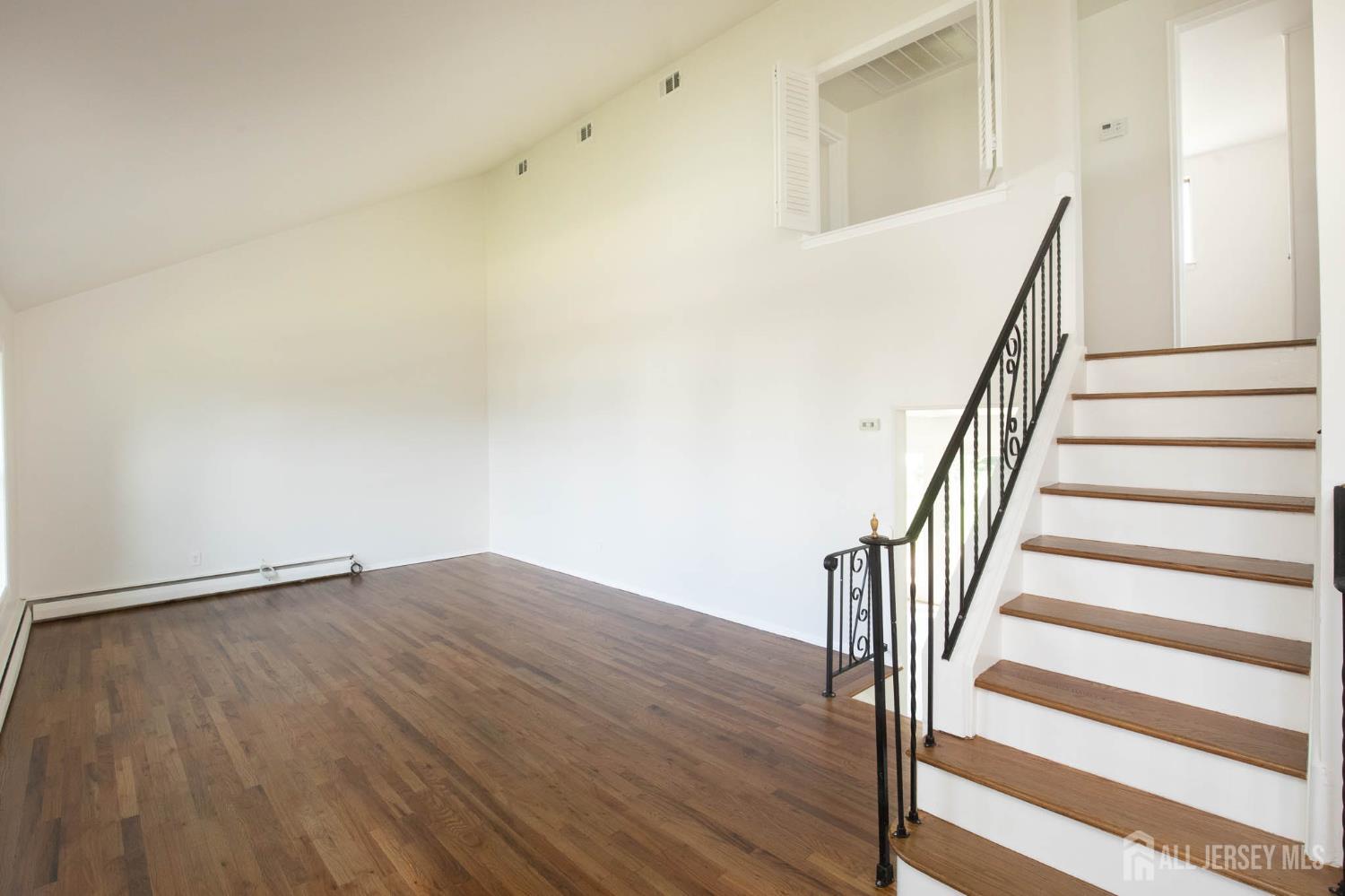 23 Sims Road Edison, NJ 08817 - Photo 8 of 28