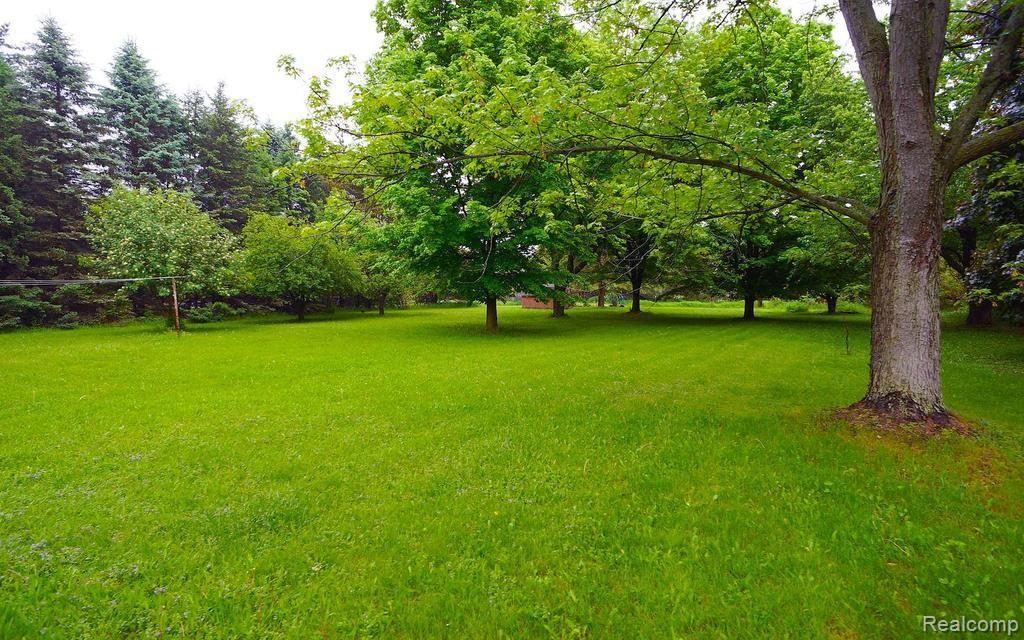 5886 Stow Road Fowlerville, MI 48836 - Photo 17 of 20 17.jpg