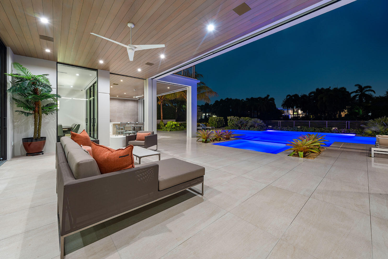 175 Alexander Palm Road Boca Raton, FL 33432 - Photo 62 of 71 175_Alexander_Palm_Road_Dusk_06