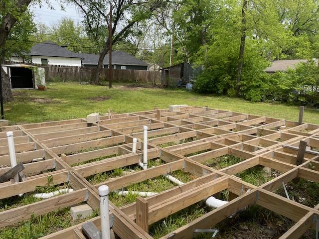 515 East Murray Street Denison, TX 75021 - Photo 14 of 22 View of yard