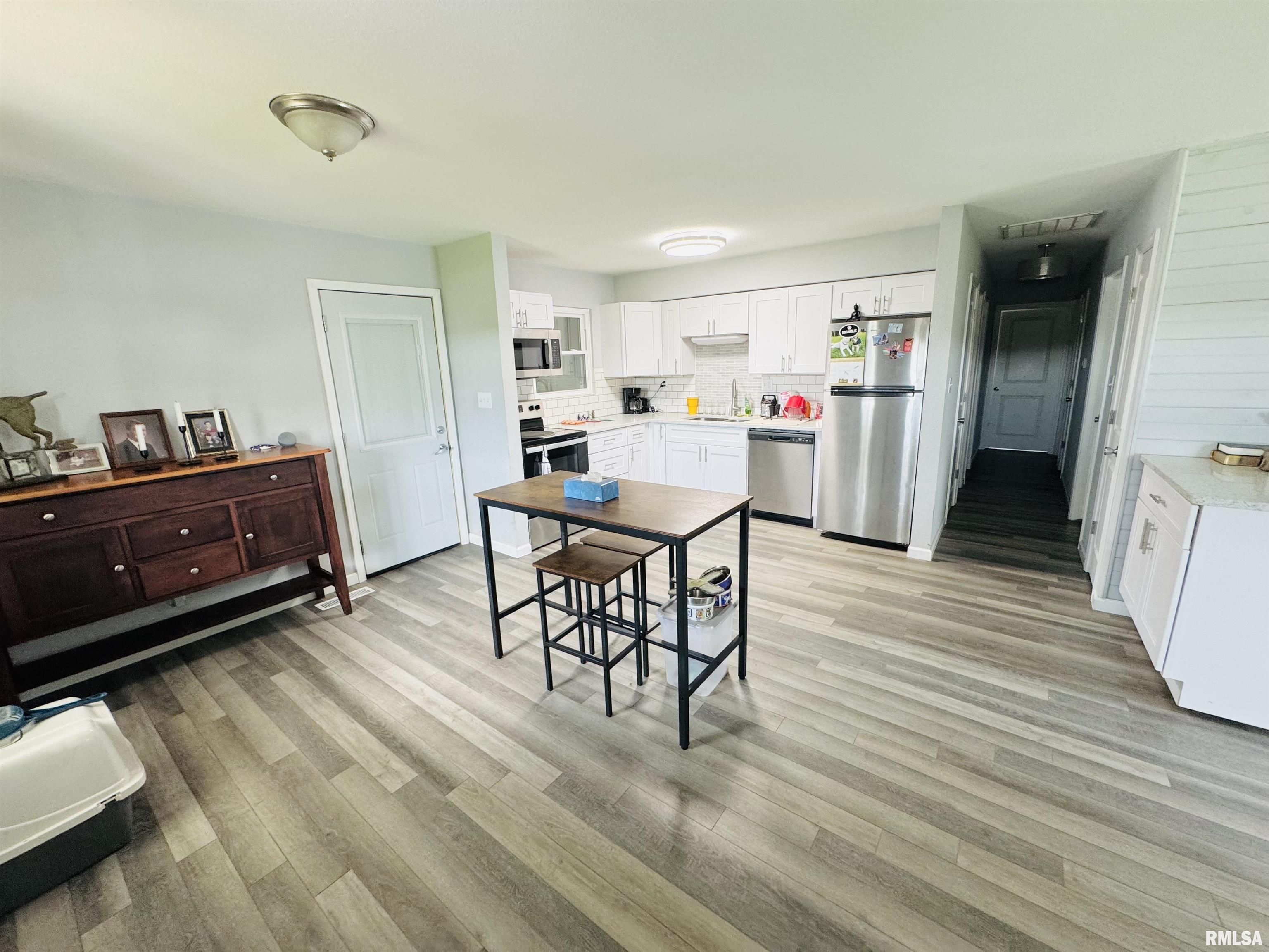 3323 Selmaville Road Salem, IL 62881 - Photo 8 of 14