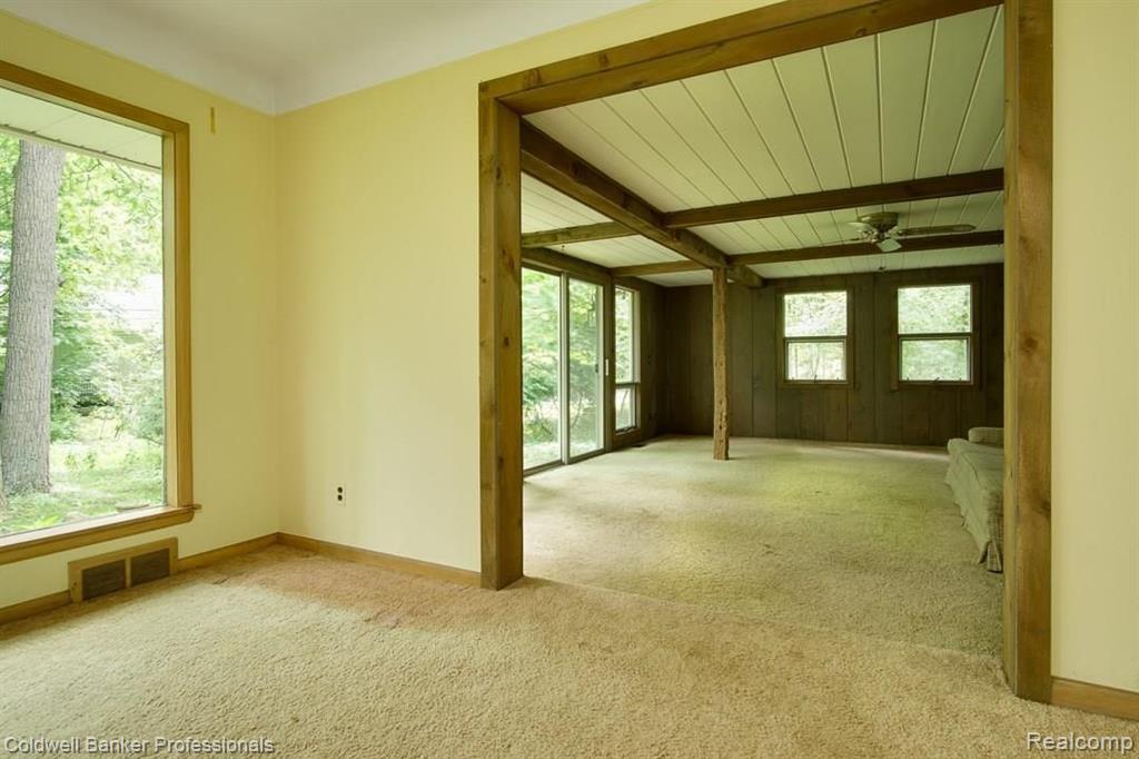1439 Gracedale Drive Rochester Hills, MI 48309 - Photo 23 of 32