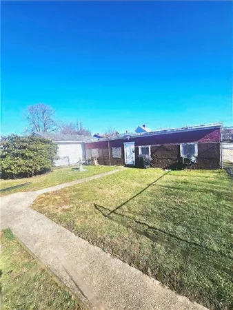 $55,900 | 118 12th Street, Jeannette, PA 15644