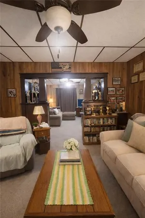 $55,900 | 118 12th Street, Jeannette, PA 15644