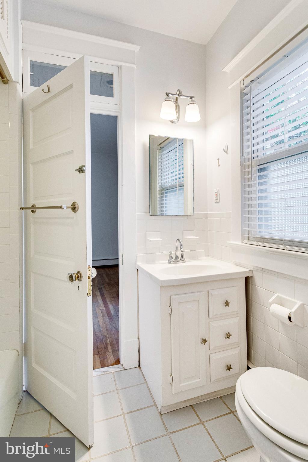 721 Boundary Avenue Silver Spring, MD 20910 - Photo 14 of 17 Bathroom