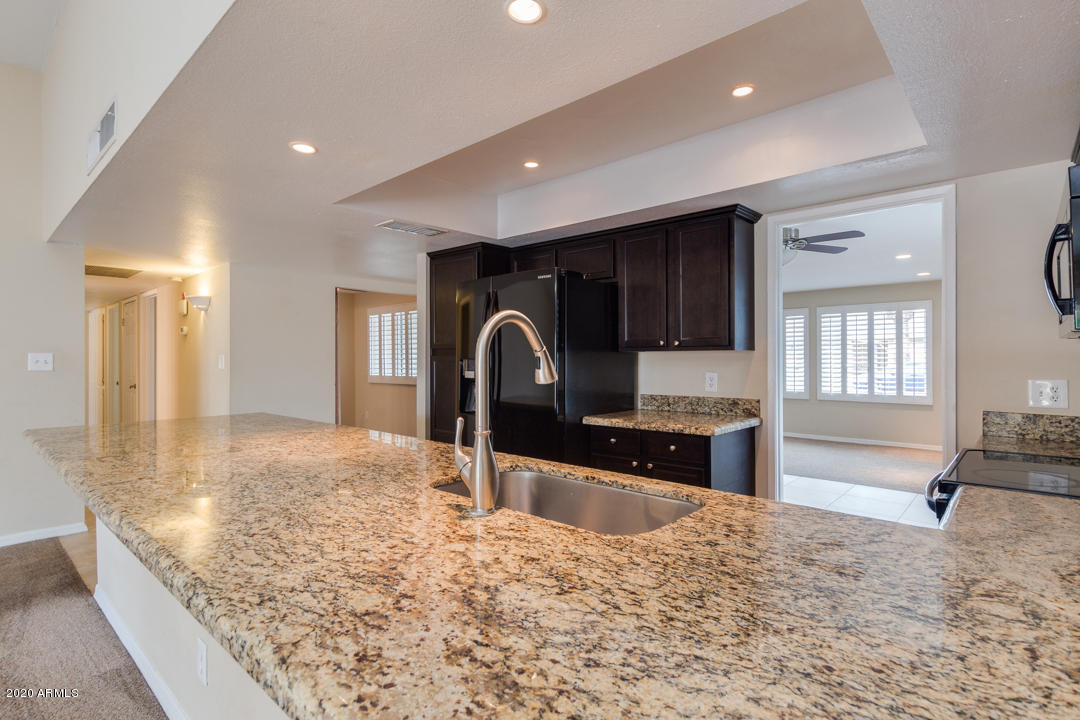11801 South Ki Road Phoenix, AZ 85044 - Photo 4 of 48 18-Ki