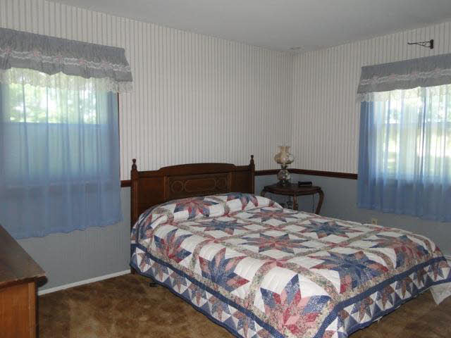 14481 North Clio Road Clio, MI 48420 - Photo 11 of 26 21460252-11.JPG