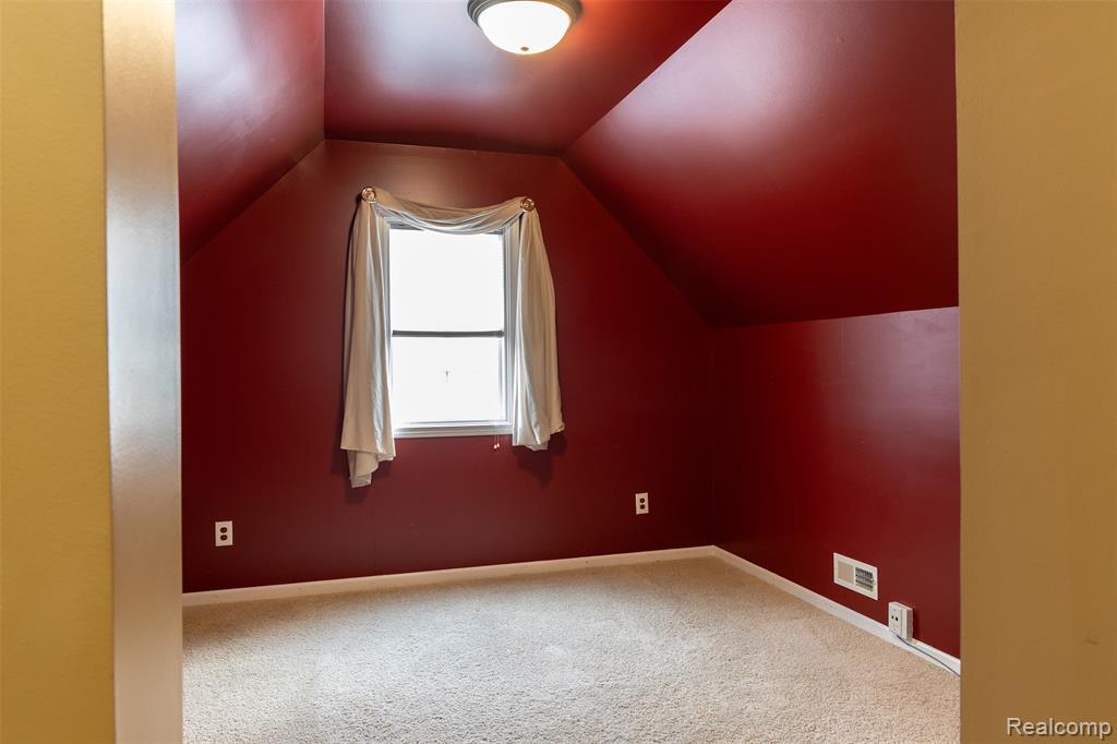 1408 Tulberry Circle Rochester, MI 48306 - Photo 31 of 40 Gallery Image 31
