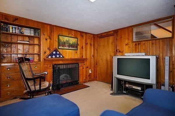 7 Lakeshore Road Natick, MA 01760 - Photo 13 of 21