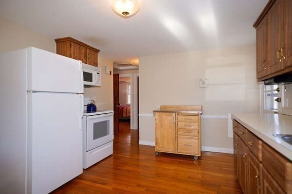 7 Lakeshore Road Natick, MA 01760 - Photo 8 of 21