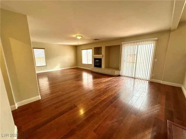 $2,200 | 6747 Enchanted Cove Court, Las Vegas, NV 89139