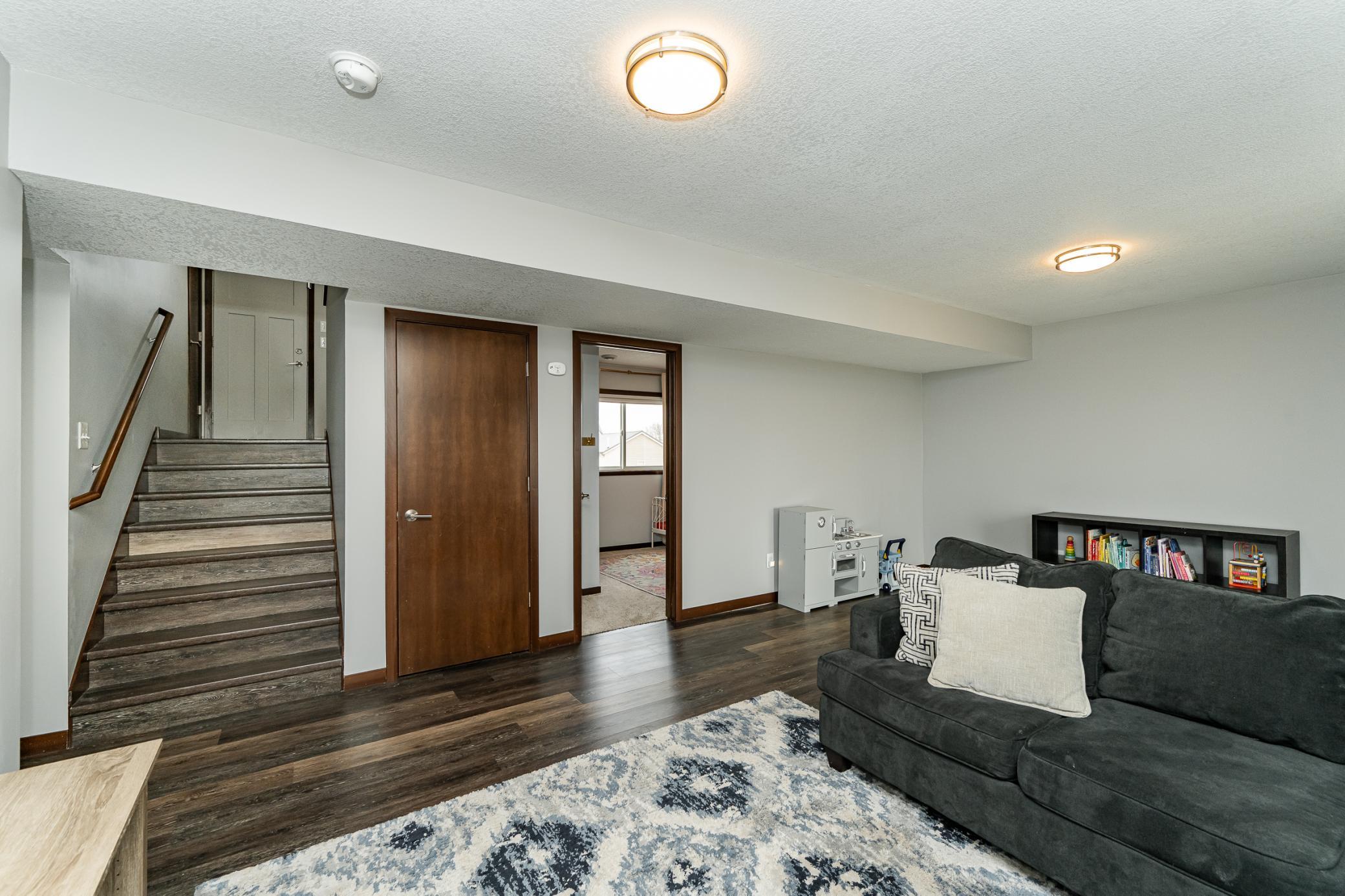 4718 Alan Lane Northwest Rochester, MN 55901 - Photo 17 of 29