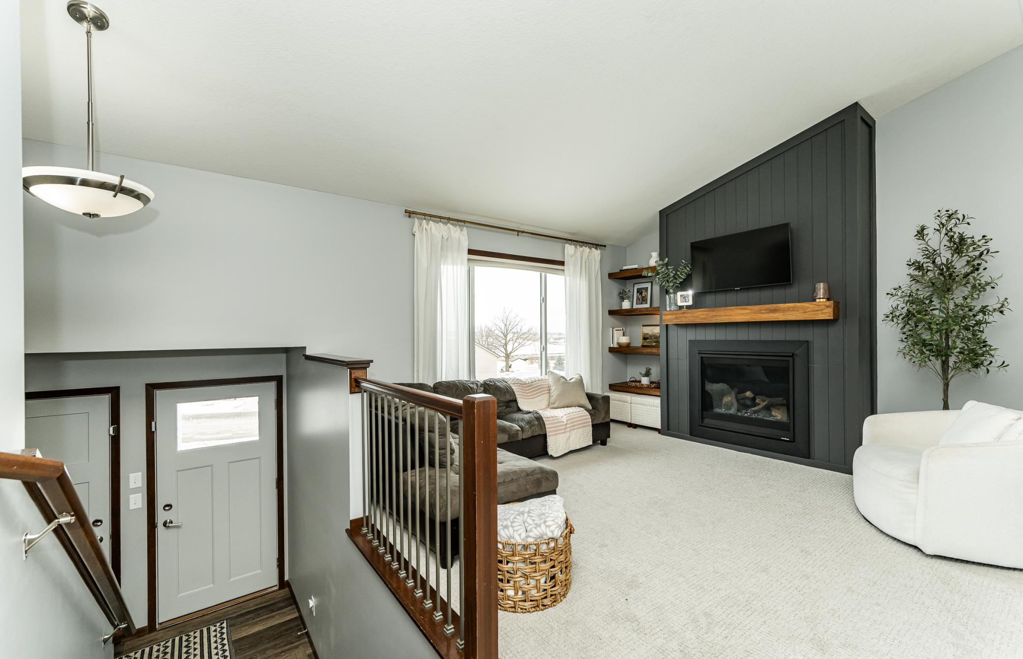 4718 Alan Lane Northwest Rochester, MN 55901 - Photo 3 of 29