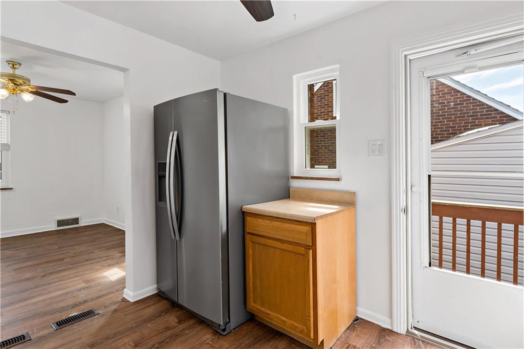 3652 Oakleaf Road Pittsburgh, PA 15227 - Photo 11 of 33 Gallery Image 11