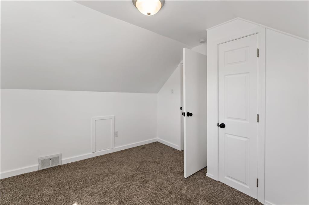 3652 Oakleaf Road Pittsburgh, PA 15227 - Photo 17 of 33 Gallery Image 17
