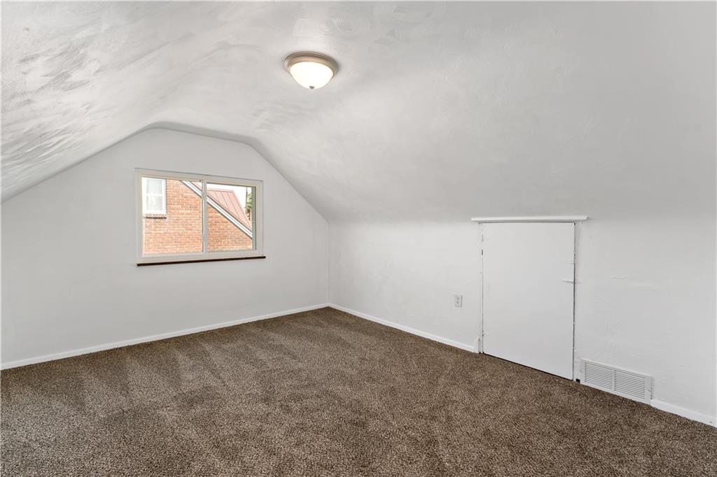 3652 Oakleaf Road Pittsburgh, PA 15227 - Photo 18 of 33 Gallery Image 18