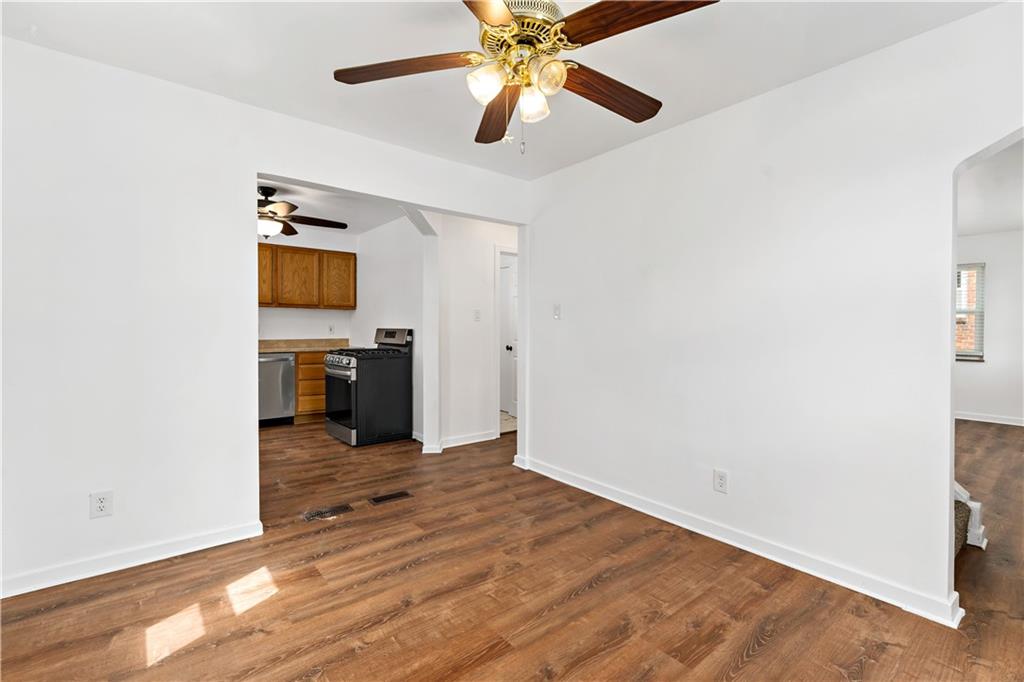 3652 Oakleaf Road Pittsburgh, PA 15227 - Photo 6 of 33 Gallery Image 6