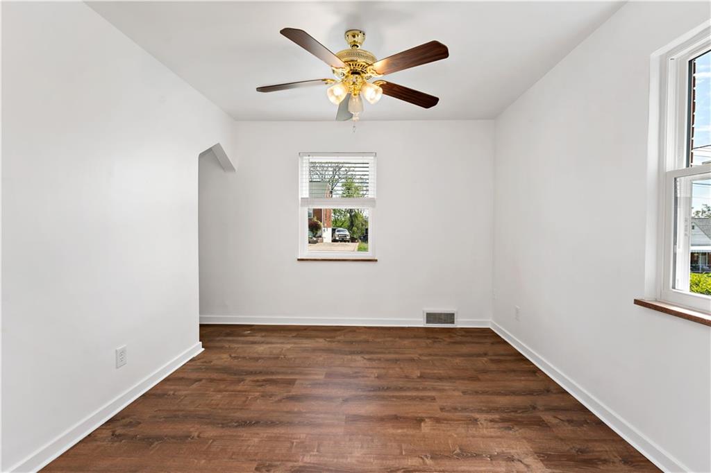 3652 Oakleaf Road Pittsburgh, PA 15227 - Photo 7 of 33 Gallery Image 7