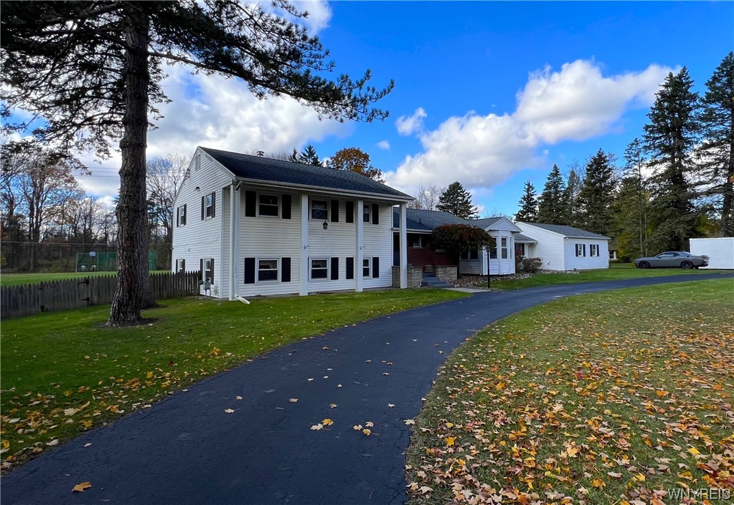 4852 Pineledge Drive East Clarence, NY 14031 - Photo 2 of 42