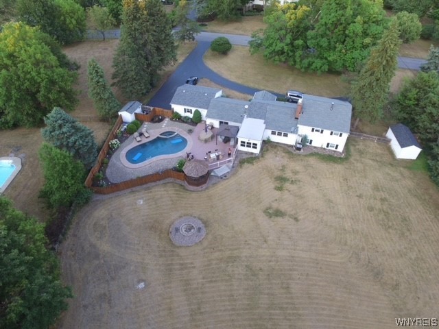 4852 Pineledge Drive East Clarence, NY 14031 - Photo 38 of 42