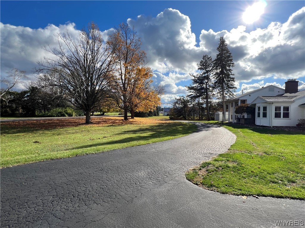 4852 Pineledge Drive East Clarence, NY 14031 - Photo 40 of 42