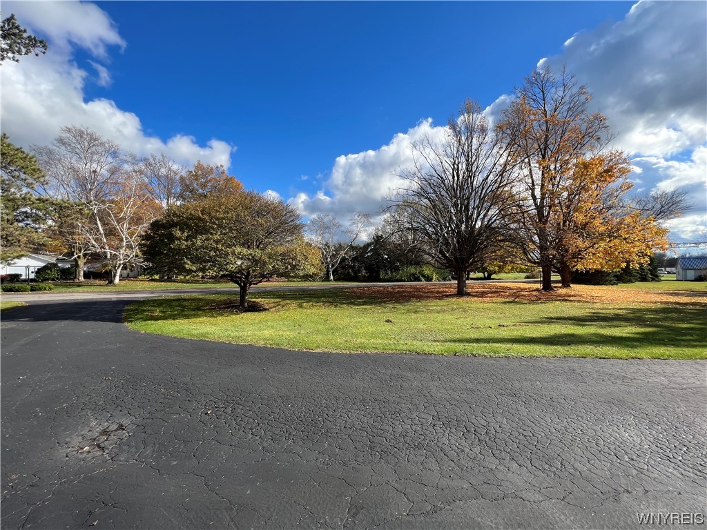 4852 Pineledge Drive East Clarence, NY 14031 - Photo 41 of 42