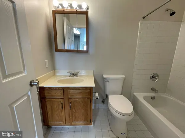 $900 | 1619 St Paul Street, Unit 3, Baltimore, MD 21202