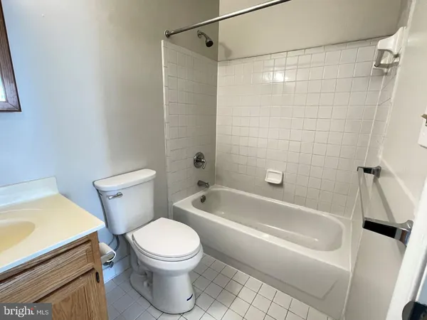 $900 | 1619 St Paul Street, Unit 3, Baltimore, MD 21202