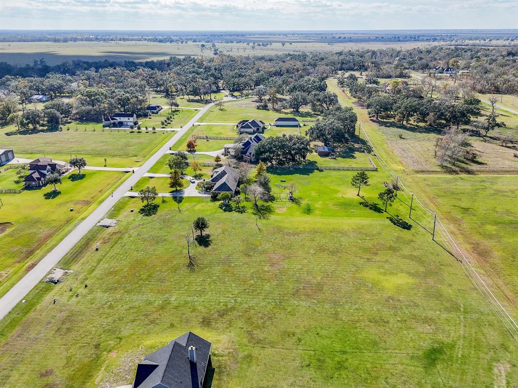 702 Comanche Trail Drive Rosharon, TX 77583 - Photo 16 of 24 a view of a city