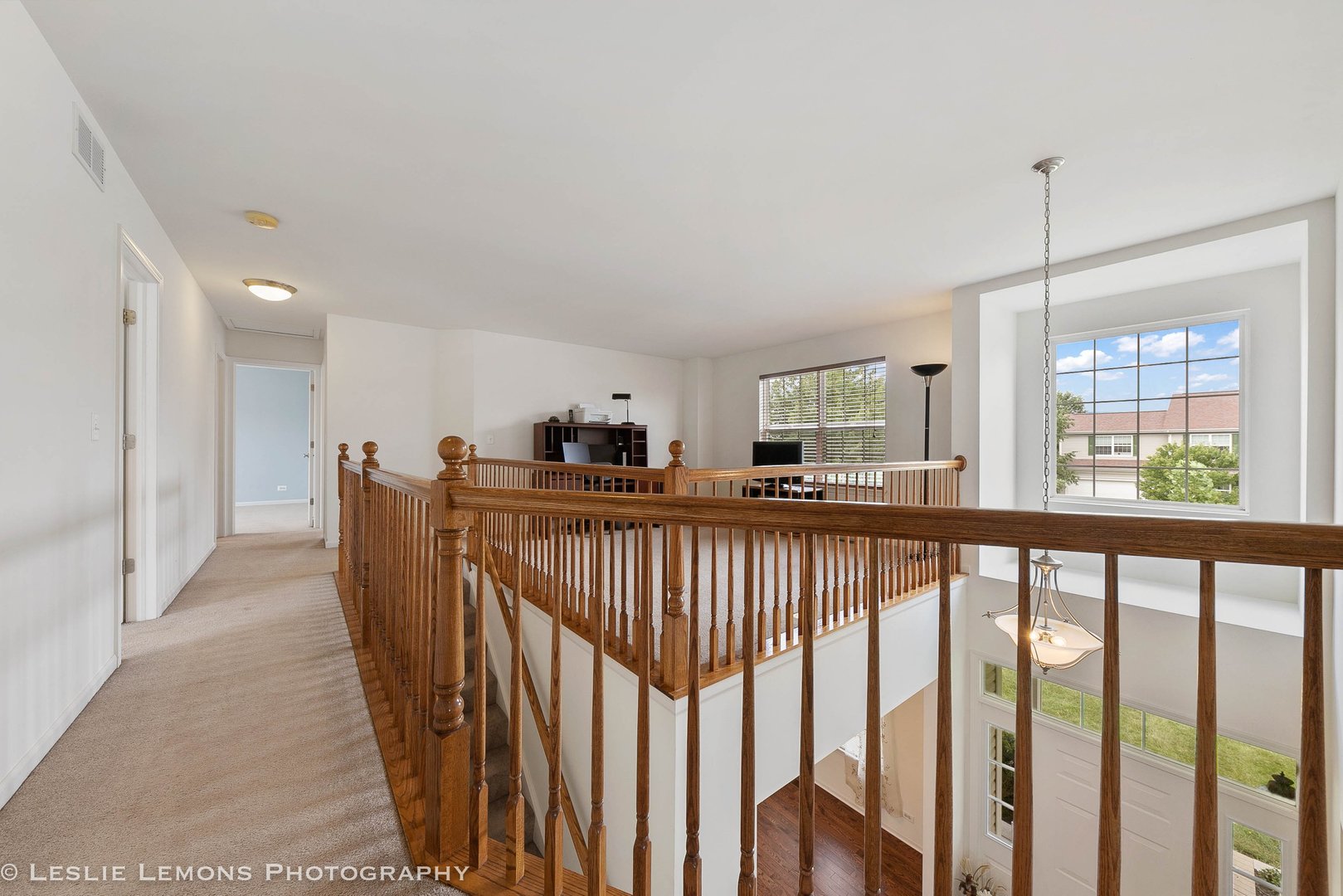 3027 Patterson Road Montgomery, IL 60538 - Photo 27 of 32 a view of a hallway with windows
