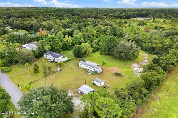 a view of a lake with houses