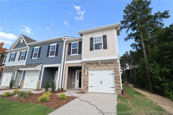 $1,850 | 961 Kensley Grv Lane, Fuquay-Varina, NC 27526