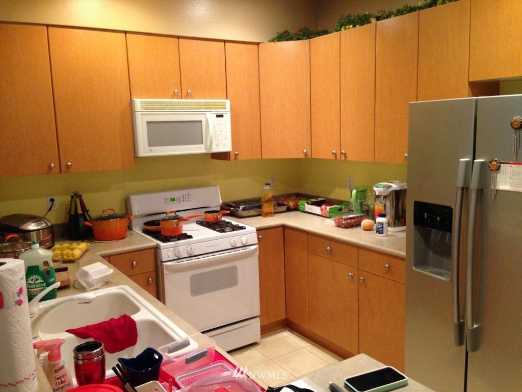225 South 51st Street, Unit 8E Renton, WA 98055 - Photo 6 of 10 Gallery Image 6