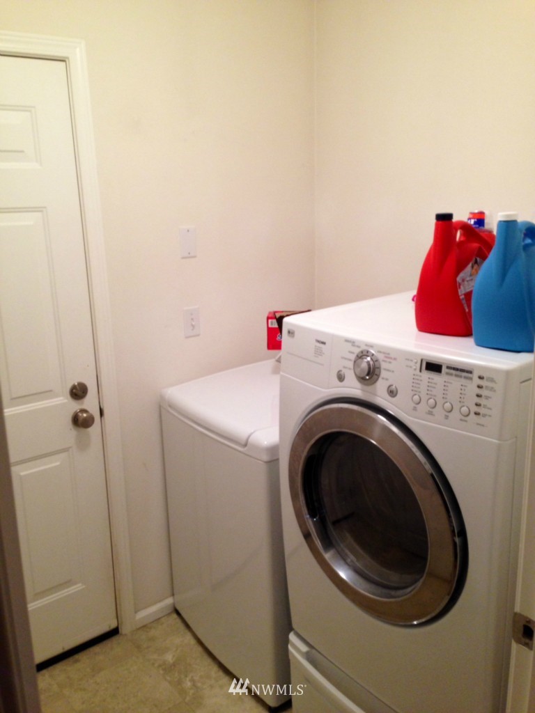 225 South 51st Street, Unit 8E Renton, WA 98055 - Photo 8 of 10 Gallery Image 8