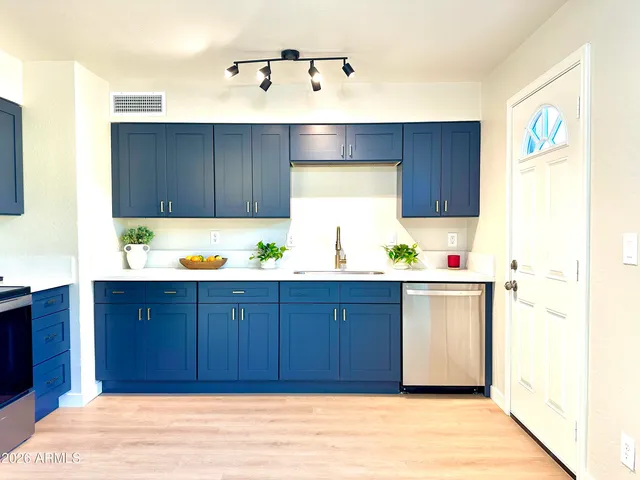 $364,900 | 522 South 74th Place, Mesa, AZ 85208