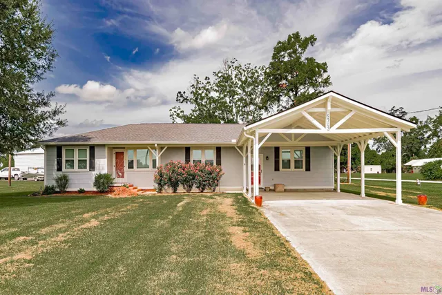 $229,000 | 5743 Wye Road, Lakeland, LA 70752