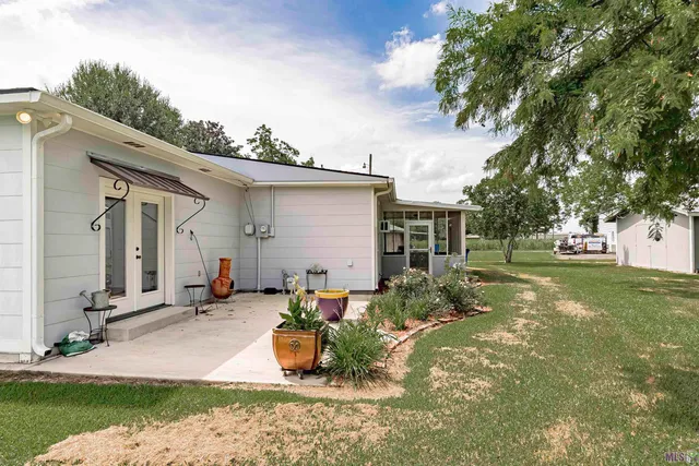$229,000 | 5743 Wye Road, Lakeland, LA 70752