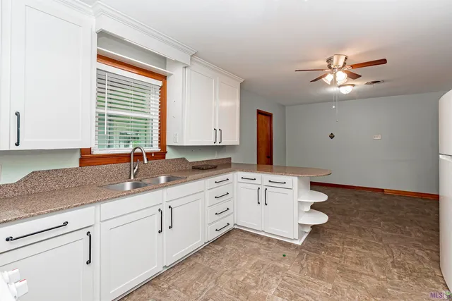 $229,000 | 5743 Wye Road, Lakeland, LA 70752