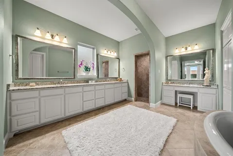 $1,050,000 | 3724 Adelaide, The Colony, TX 75056