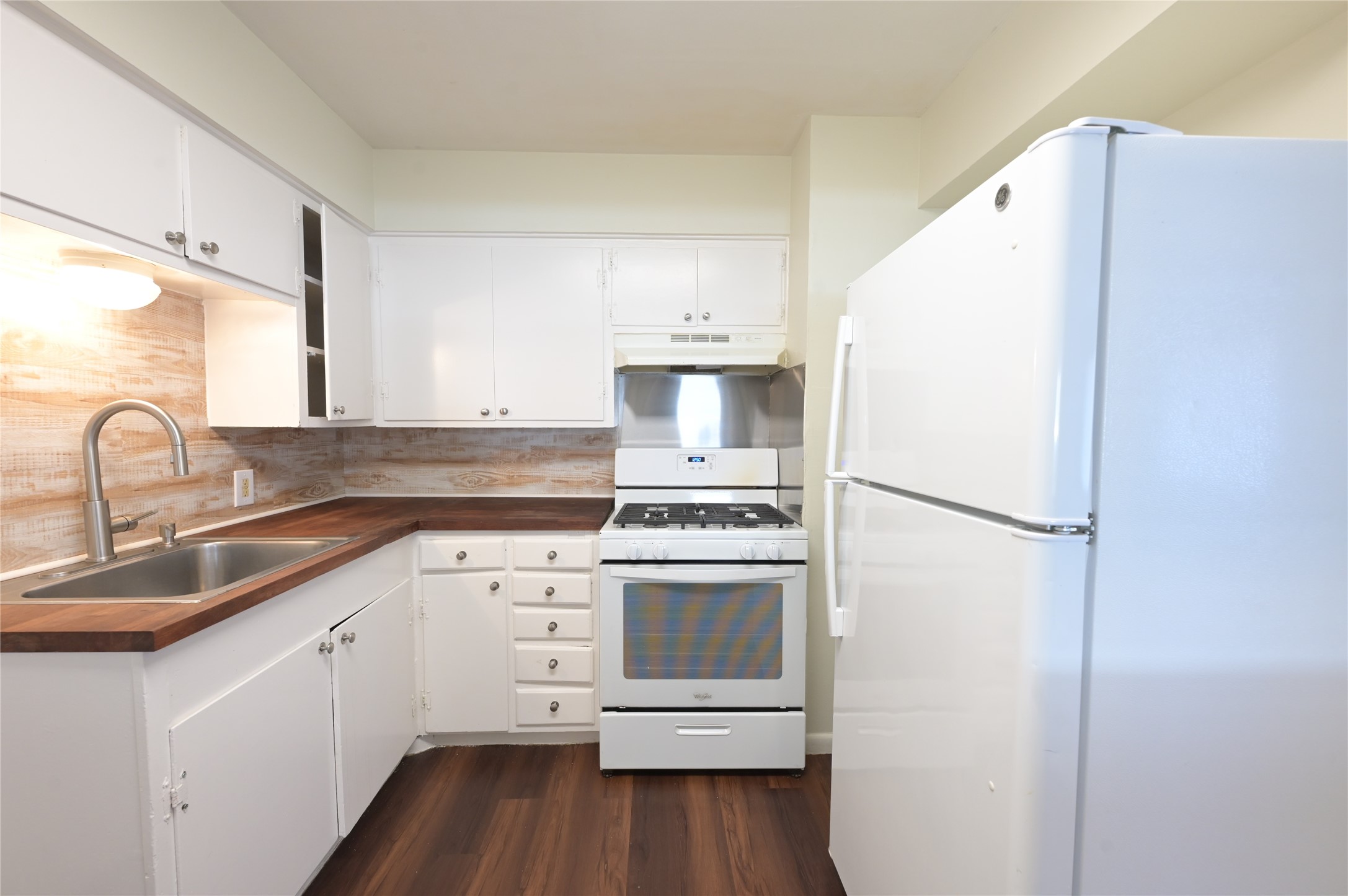 5707 South 1st Street Austin, TX 78745 - Photo 3 of 14