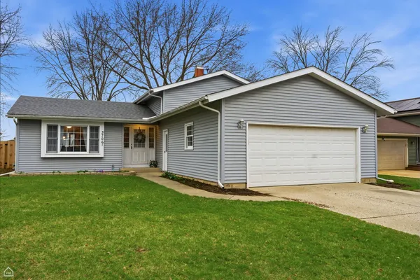 $315,000 | 3706 West Bradley Court, McHenry, IL 60050