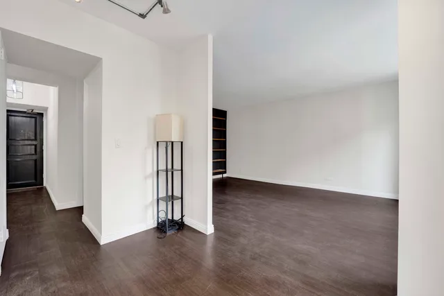 $155,000 | 3200 North Lake Shore Drive, Unit 909, Chicago, IL 60657