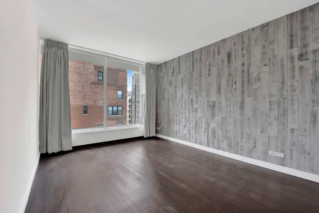 $155,000 | 3200 North Lake Shore Drive, Unit 909, Chicago, IL 60657