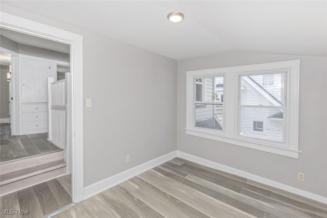 3181 Sycamore Road Cleveland, OH 44118 - Photo 29 of 41 2nd floor bonus room - perfect for an office, exercise room, reading area or play-room