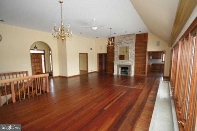 3172 Deths Ford Road Darlington, MD 21034 - Photo 3 of 30 Great Room