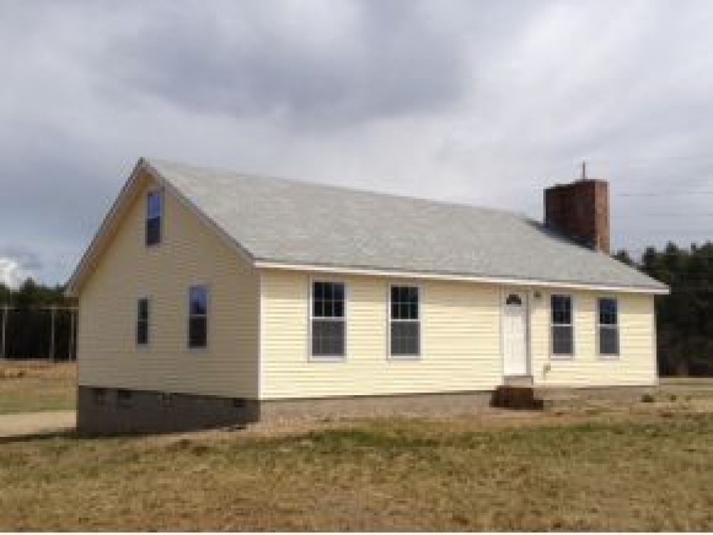 71 Flagg Road Rochester, NH 03839 - Photo 1 of 25