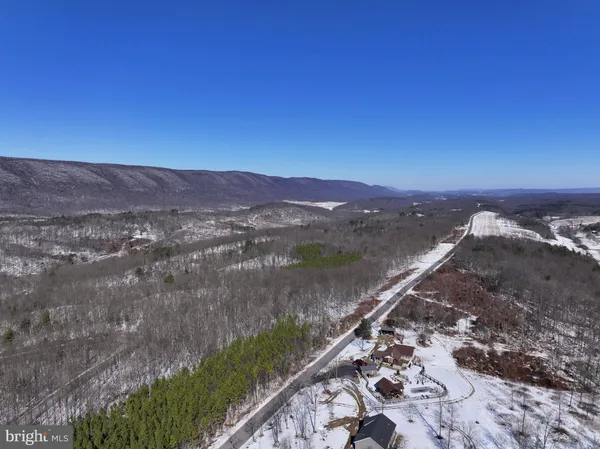 $648,800 | 3402 Elk Lick Road, Everett, PA 15537