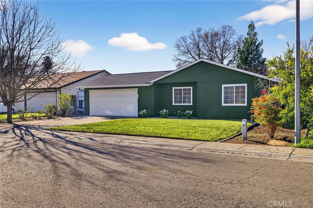2883 5th Street Biggs, CA 95917 - Photo 4 of 38 a view of outdoor space yard and garage